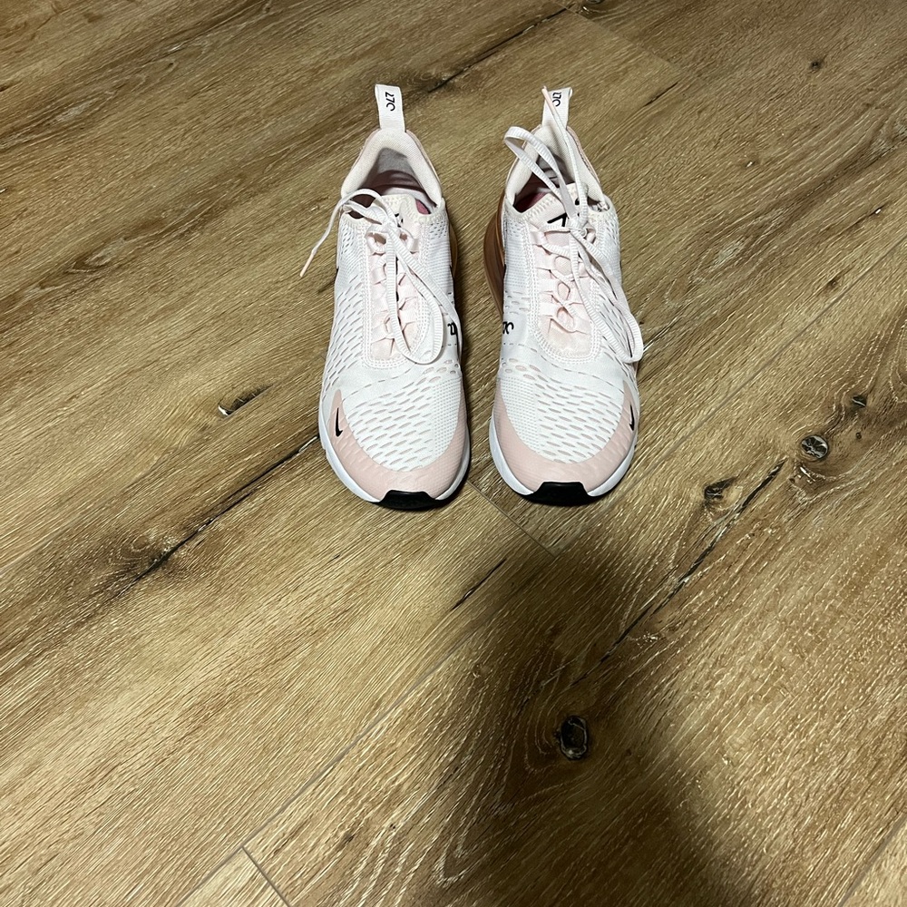 Nike Women's Pink and White Athletic Shoes